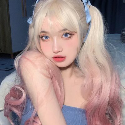 皇宫签到，女帝求我当皇帝